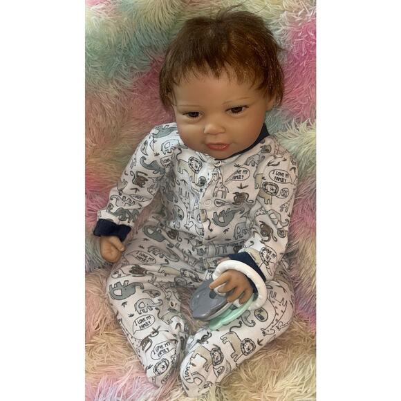 Paradise Galleries Reborn Boy Doll Silicone Vinyl Limbs Cloth Body + Tons Extras - Picture 4 of 9